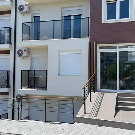Silver Apartmant Ostrovo
