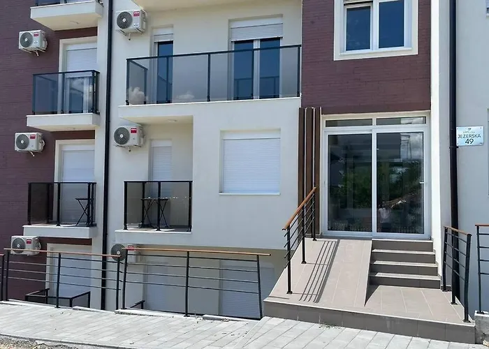 Silver Apartmant Ostrovo
